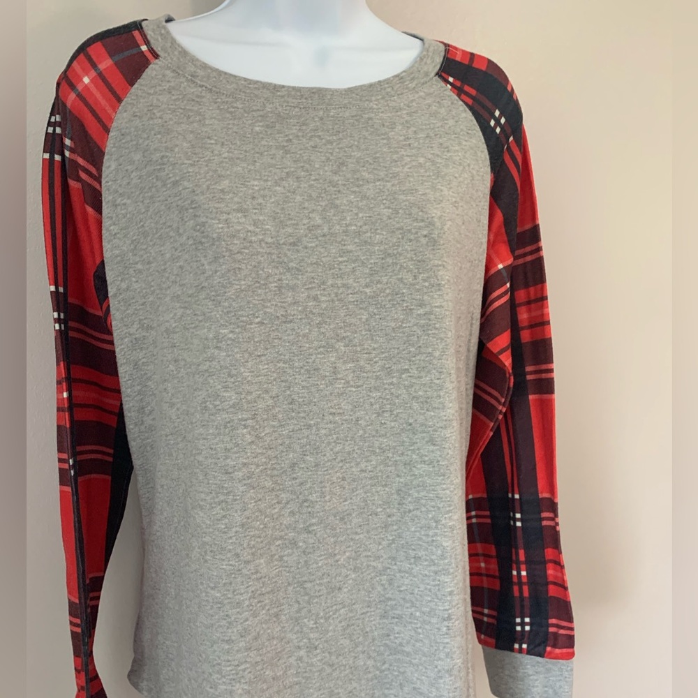 Halife Plaid Sleeve Top